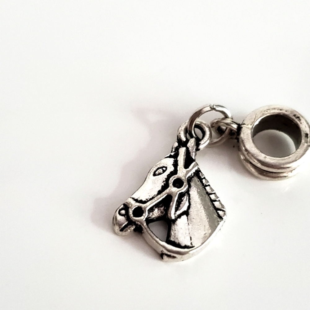 Charm pendant, HORSE HEAD 🐎